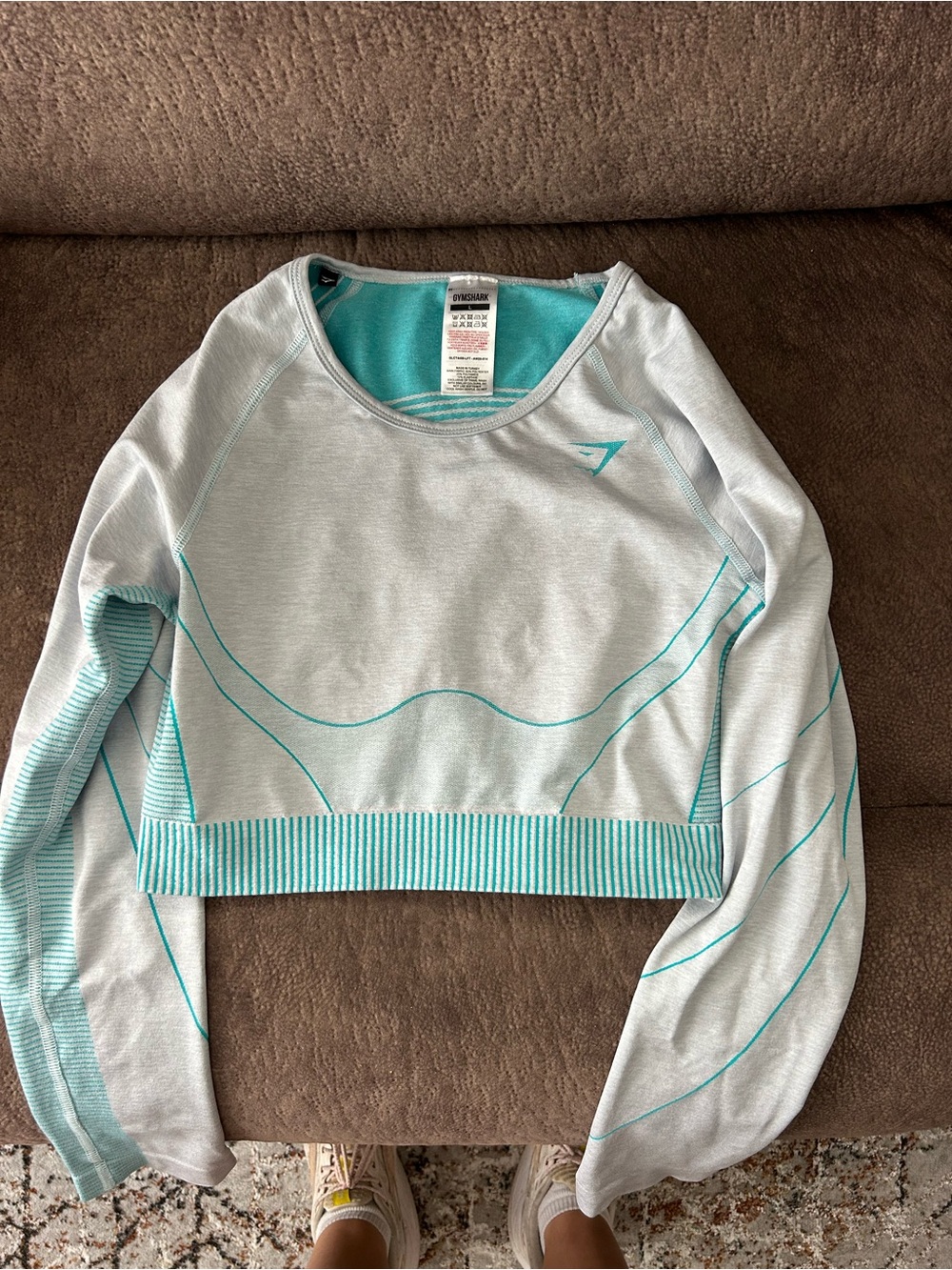 Gymshark Light Gray & Teal Seam-Accent Cropped Long Sleeve